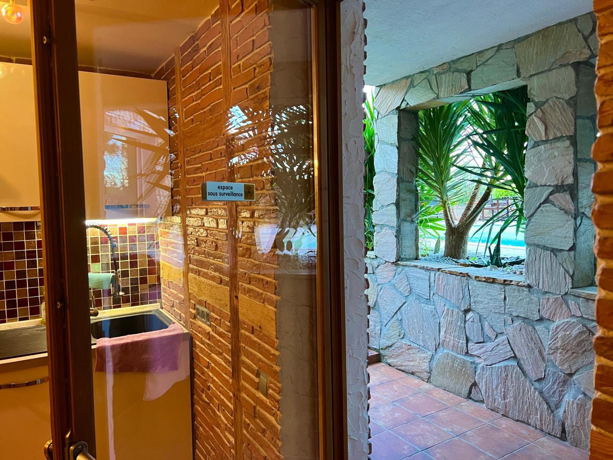 Villa Merkel - 27 Pers - 11 Chambr - 10 Wc - Piscine Anglet Luaran gambar